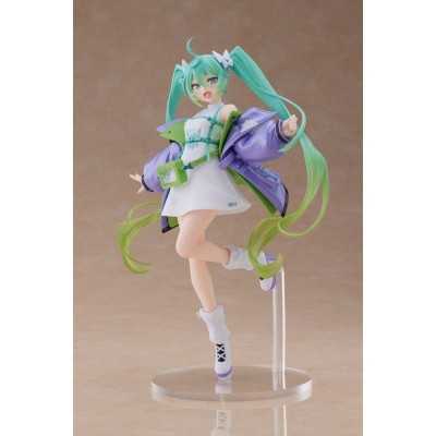 HATSUNE MIKU Fashion Sporty Taito PVC Figure 18 cm