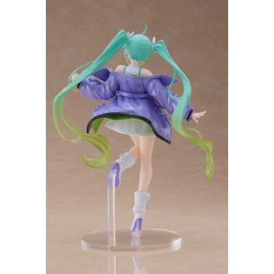 HATSUNE MIKU Fashion Sporty Taito PVC Figure 18 cm