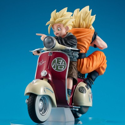 DRAGON BALL Z - Super Saiyan Son Goku & Super Saiyan Son Gohan & Motorbike Desktop Real McCoy Megahouse PVC Diorama 16 cm