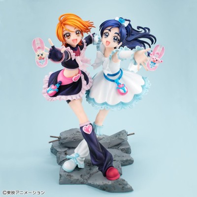 PRETTY CURE - Cure Black & Cure White Megahouse PVC Figure 22 cm