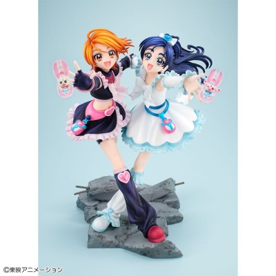 PRETTY CURE - Cure Black & Cure White Megahouse PVC Figure 22 cm