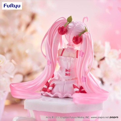 HATSUNE MIKU - Sakura Miku 2025 Noodle Stopper Furyu PVC Figure 14 cm