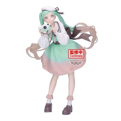 HATSUNE MIKU - Holiday Memories Camera Banpresto PVC Figure 20 cm