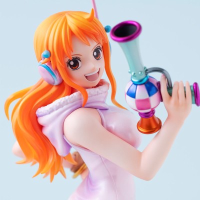 ONE PIECE - Nami Evolutionary History Portrait Of Pirates Megahouse PVC Figure 25 cm