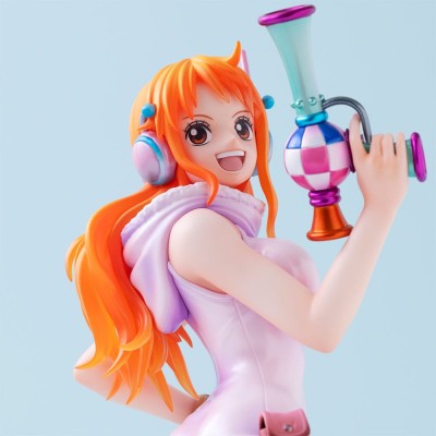 ONE PIECE - Nami Evolutionary History Portrait Of Pirates Megahouse PVC Figure 25 cm