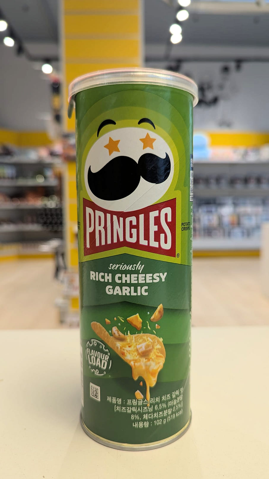 Pringles Rich Cheesy Garlic - Patatine coreane con formaggio e aglio