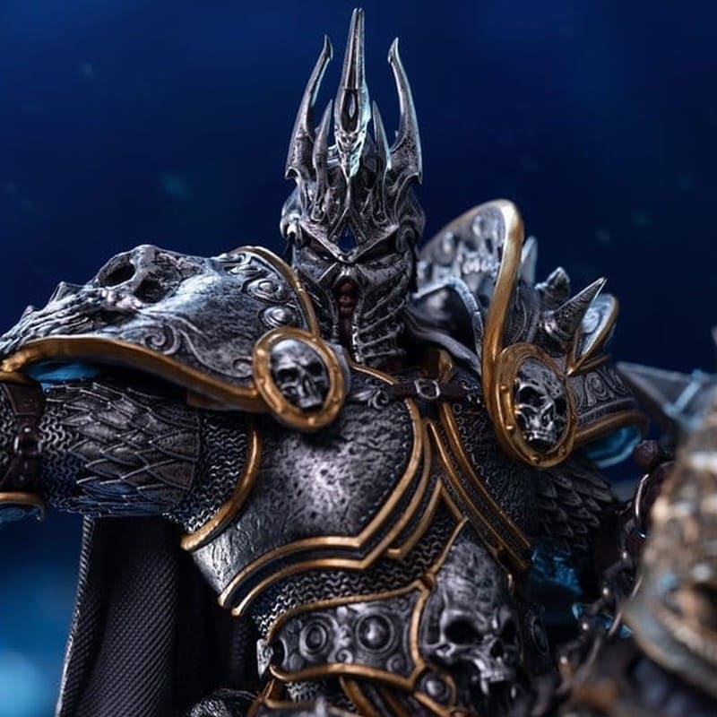 WARCRAFT - The Lich King & Invincible Blizzard Statue 36 cm