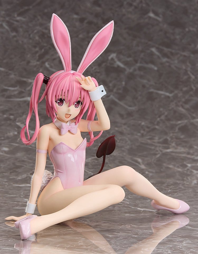TO LOVE-RU DARKNESS - Nana Astar Deviluke Bare Leg Bunny Ver. 1/4 Freeing PVC Figure 26 cm